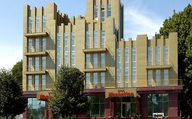 Manhattan Hotel & Restaurant